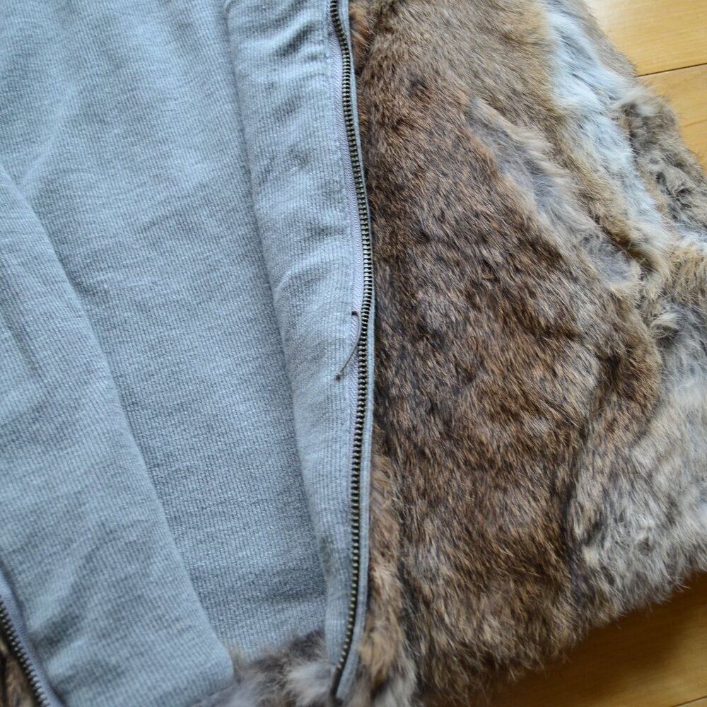 LaRok Luxe Rabbit Fur Sweater Vest Fits S / M - Picture 11 of 16